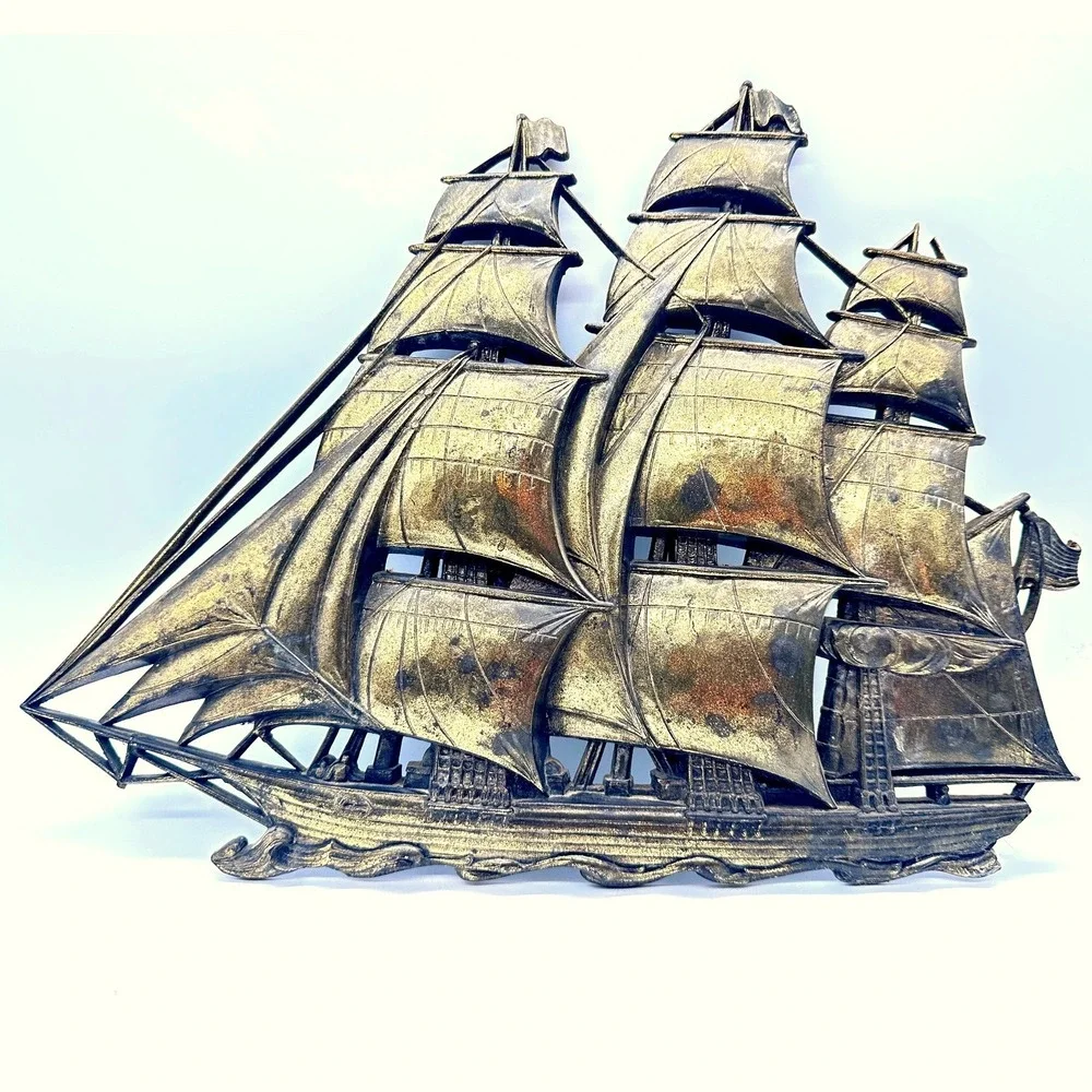 Syroco Vintage Clipper Ship Wall Hanging 4261 Gold Gilt Nautical Sailing Decor